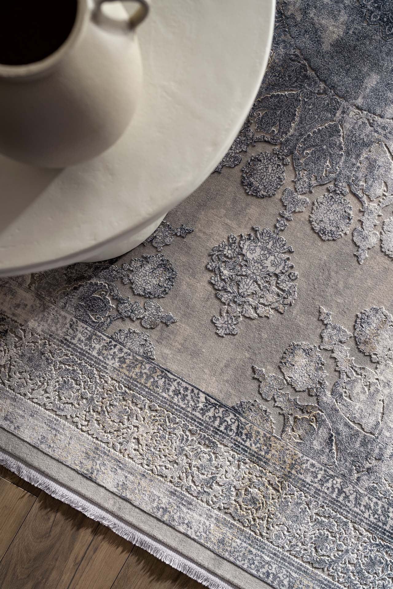 Μοντέρνο Χαλί Bamboo Silk 8098A L. Grey Anthracite - Royal Carpet