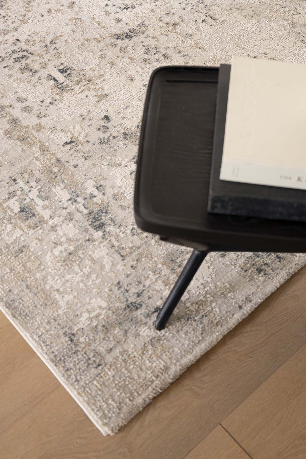 Μοντερνο Χαλι Silky 18C L. Beige - Royal Carpet